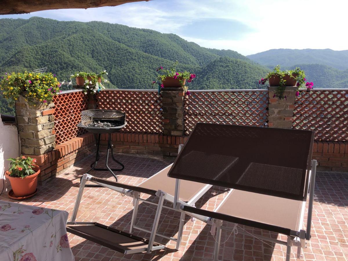 Home Holidays Crasciana, Con Terrazza Vista Sulle Alpi Apuane. Exteriér fotografie