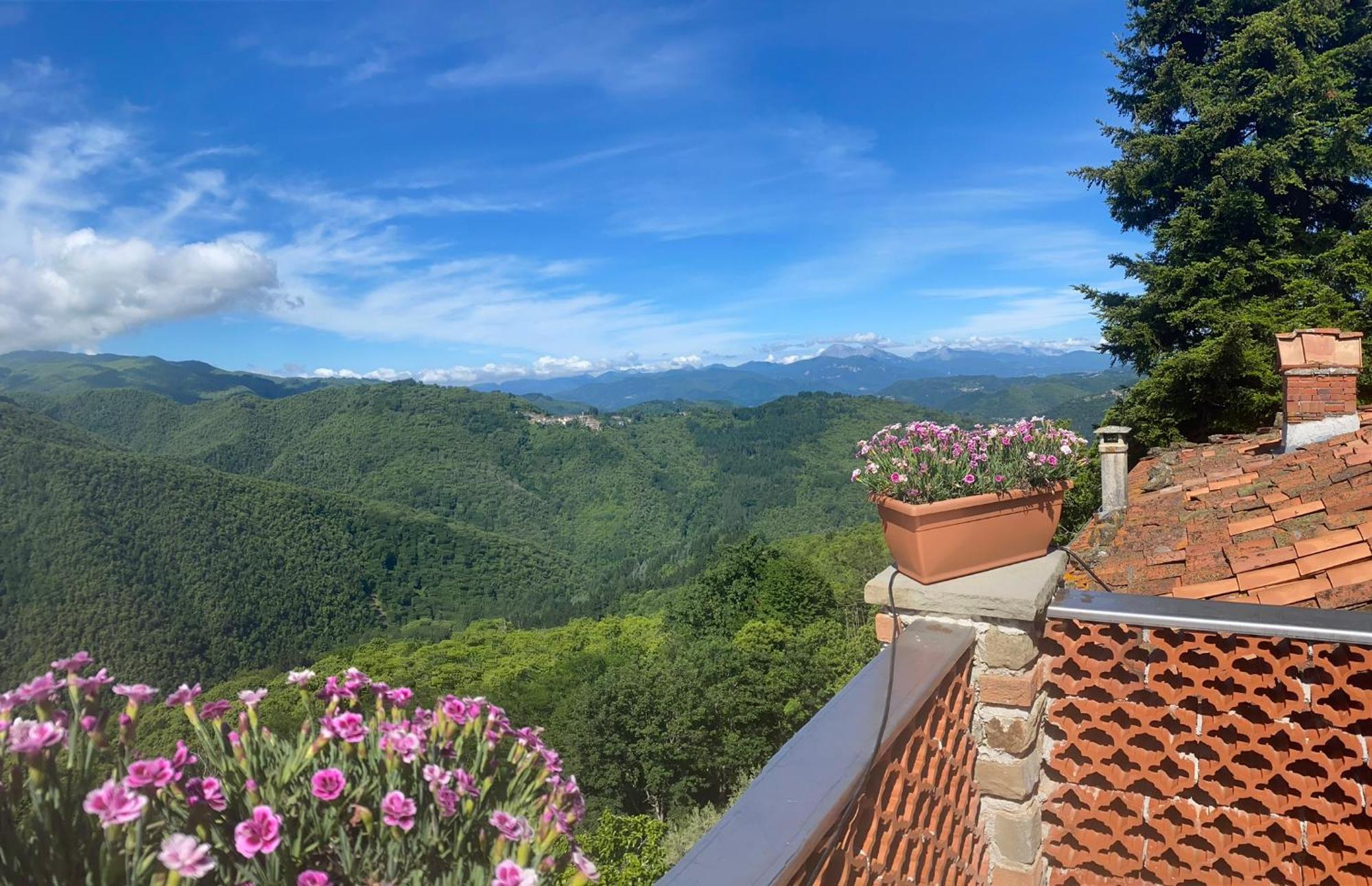 Home Holidays Crasciana, Con Terrazza Vista Sulle Alpi Apuane. Exteriér fotografie